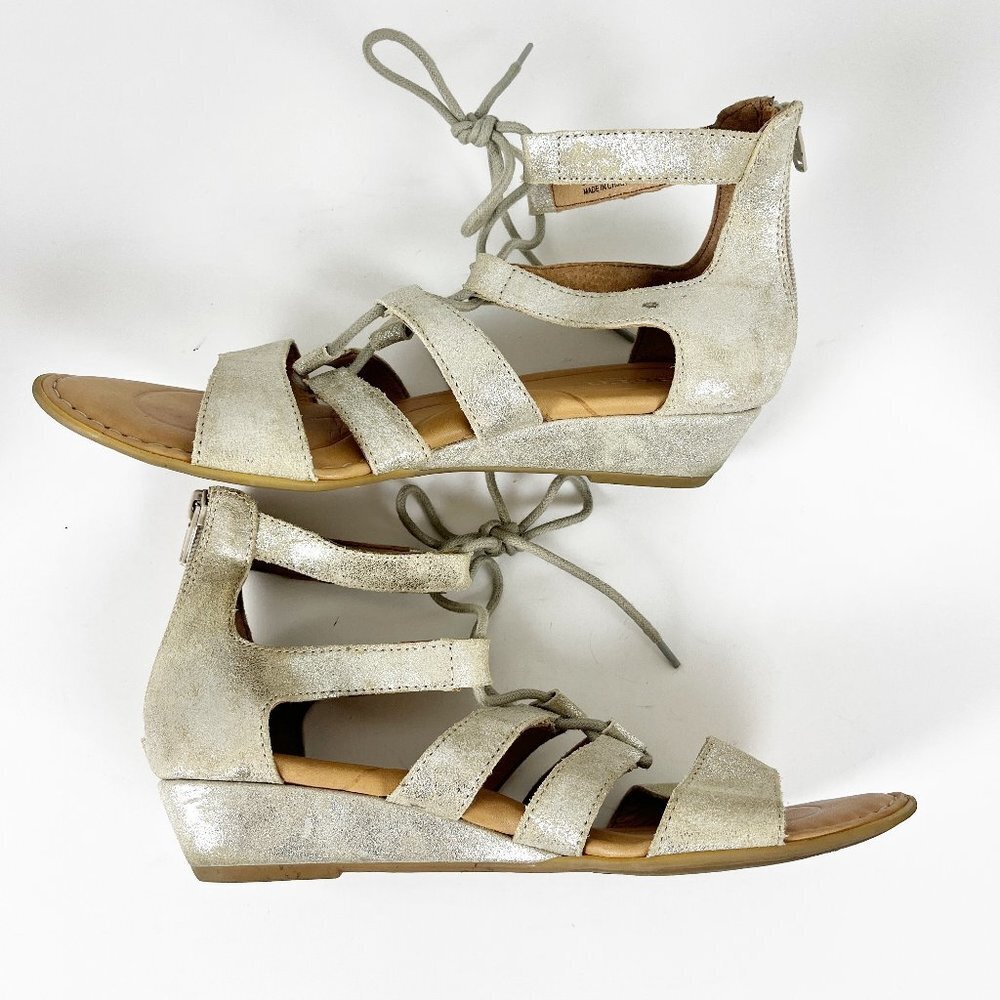 2/$20 Born Metallic Gladiator Sandals 8M